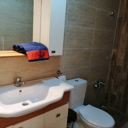 Cozy Flat In City Centre With Sea View *