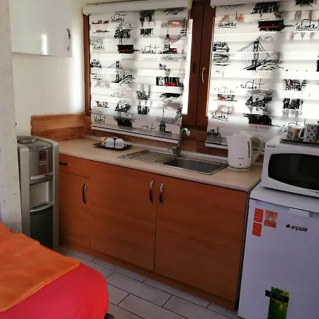 Cozy Flat In City Centre With Sea View *